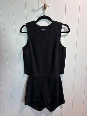 Club Monaco Lyndsey black open back romper woven fabric shorts 2